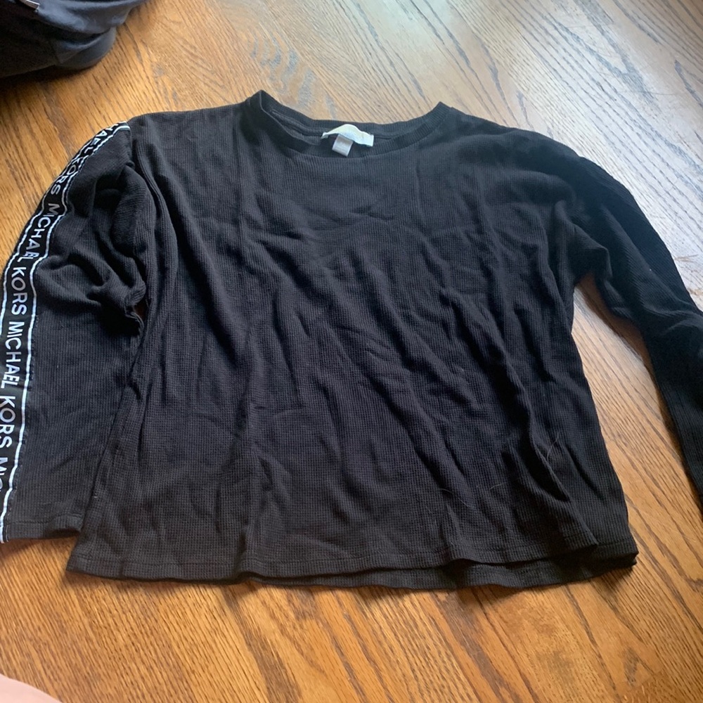 Woman’s long sleeve t shirt